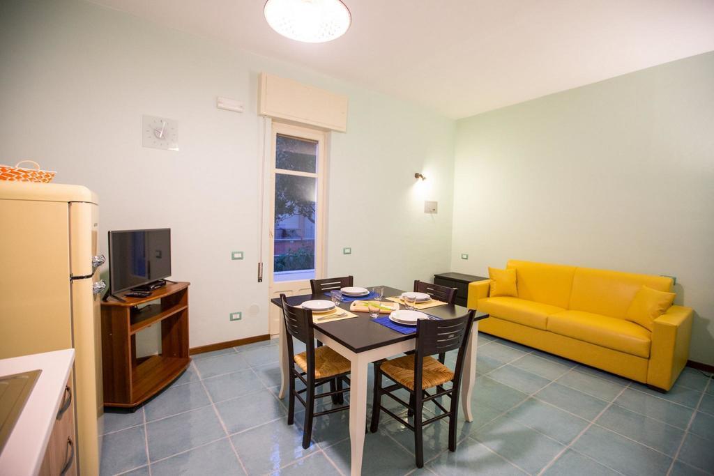 Il Nido Del Sole Apartment Чефалу Стая снимка
