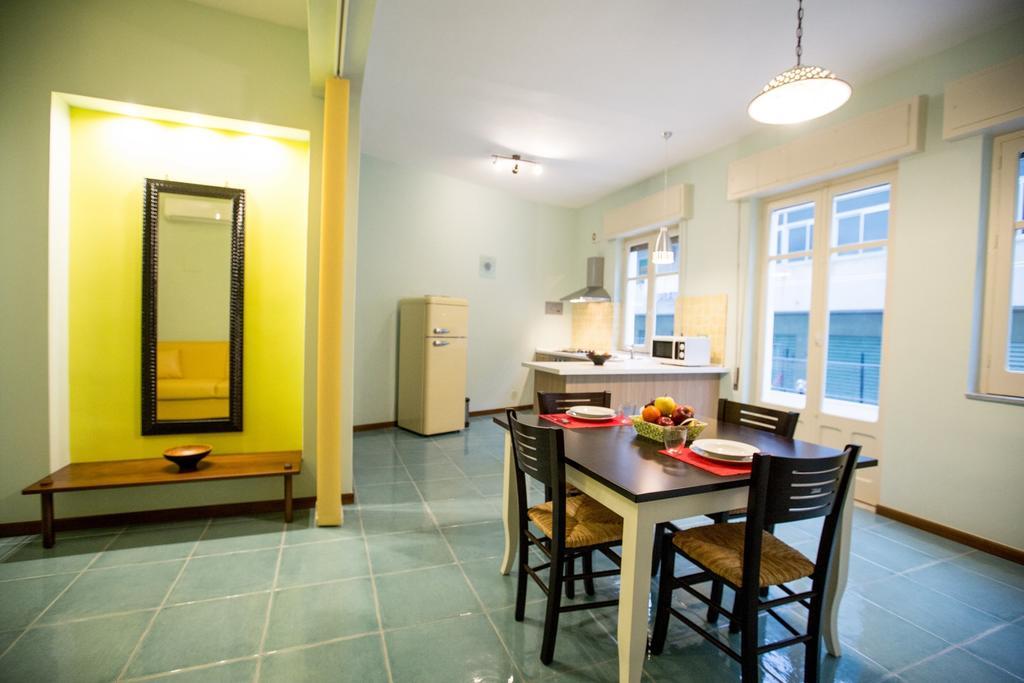 Il Nido Del Sole Apartment Чефалу Стая снимка